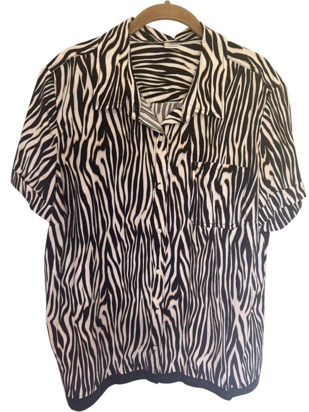 East 5th Button Up Shirt Black White Zebra Print Pocket Womans XL